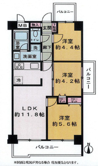 コスモ大宮日進の間取り|三面バルコニーに面した5階南東角住戸。全居室がバルコニーに繋がり、陽光と開放感に包まれます。LDK約11.8帖を中心に、各室収納や食洗機など設備も充実した機能的な3LDKです。
