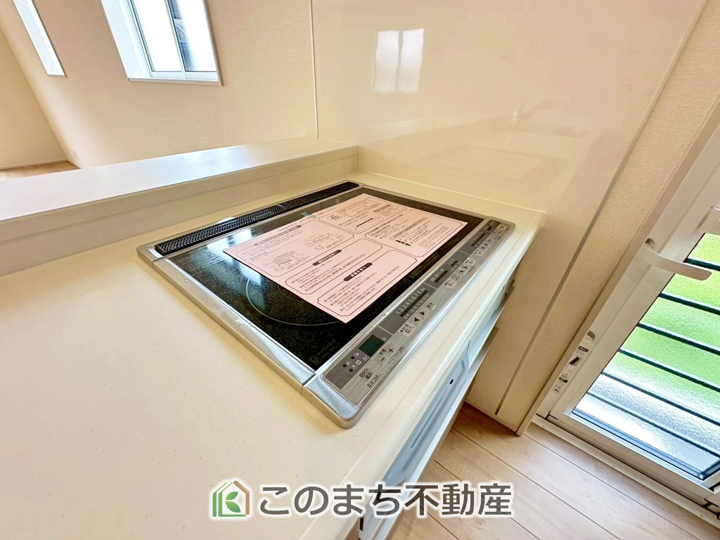 ブルーミングガーデン宇都宮市鶴田町5期の設備|IHクッキングヒーターでお掃除楽々です♪
