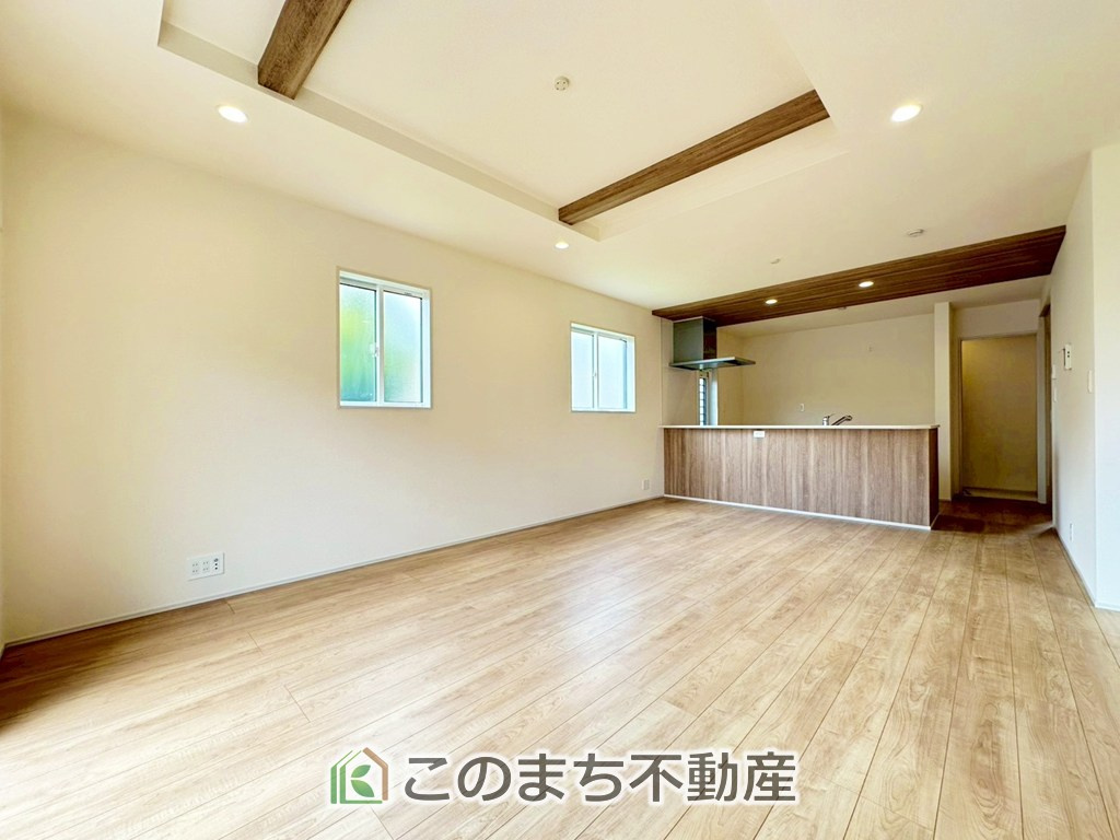 ブルーミングガーデン宇都宮市鶴田町5期の居間・リビング|時間のゆとりと空間、暖かな陽光がもたらす光と風を独占してください。新しい暮らしが始まります。
