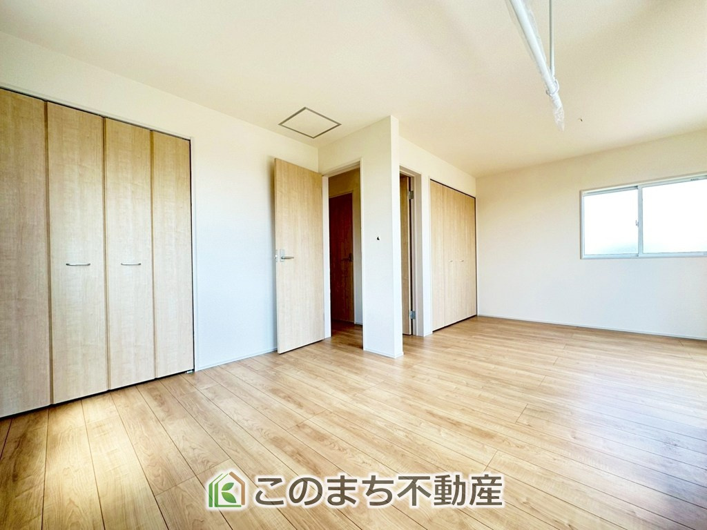 ブルーミングガーデン宇都宮市鶴田町5期の洋室|南向きで陽当たりの良い洋室♪風通しもよく快適です☆
