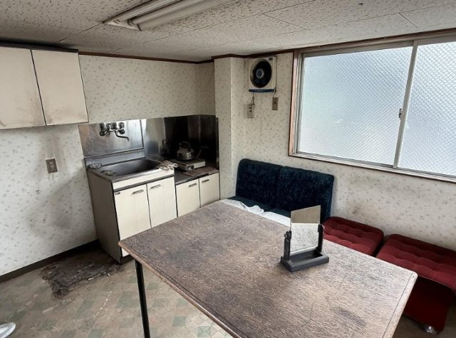 葛飾区白鳥１丁目の倉庫