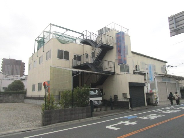 葛飾区白鳥１丁目の倉庫の外観