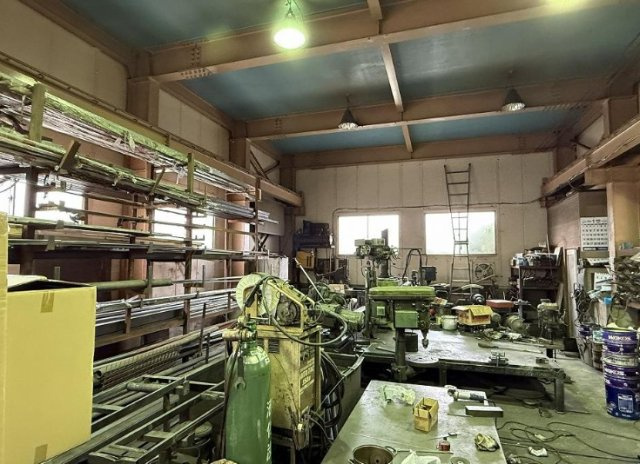 葛飾区白鳥１丁目の倉庫