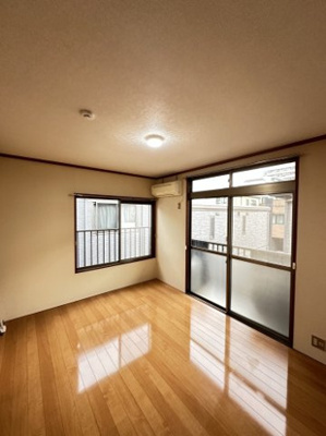 【居間・リビング】 | フラット井土ヶ谷