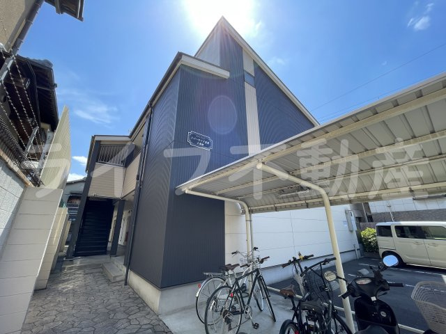 リバーサイド金岡七番館のエントランス|落ち着いたエントランスです