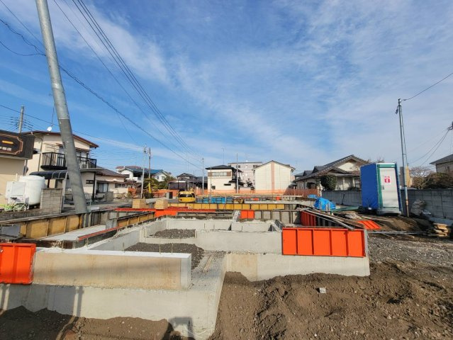 【ブルーミングガーデン】宇都宮市中戸祭１丁目の外観|〇只今建築中〇
建築中の為、同シリーズ完成モデルハウス見学可能です。お気軽にお問合せくださいませ。
※2026年2月撮影