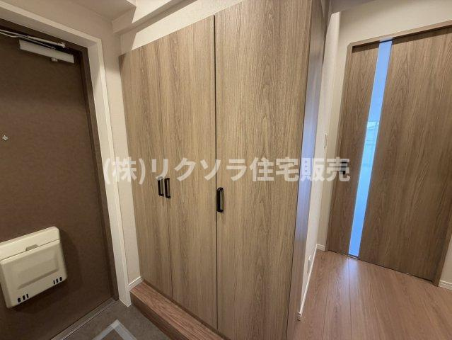 ルネ枚方の収納|大型シューズボックス
■物件内覧・資金計画相談・住宅ローン相談、リフォーム相談、お問合せ受付中■
※当日・翌日のご内覧、ご相談はお電話でのお問合せがスムーズです！