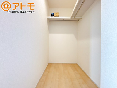 【収納】 | 沼津市大塚3期　新築一戸建て　全1棟 | ウォークインクローゼットは季節ものなどを収納することができて便利です♪
