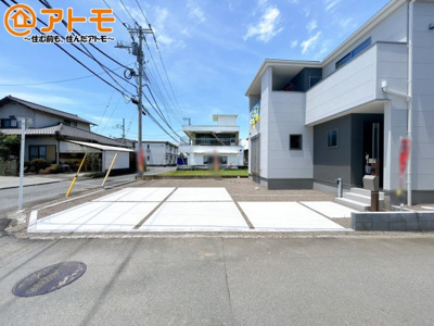 【駐車場】 | 沼津市大塚3期　新築一戸建て　全1棟 | ゆったりスペースで、駐車も楽ちん♪