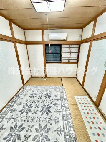 北条１丁目一戸建の洋室