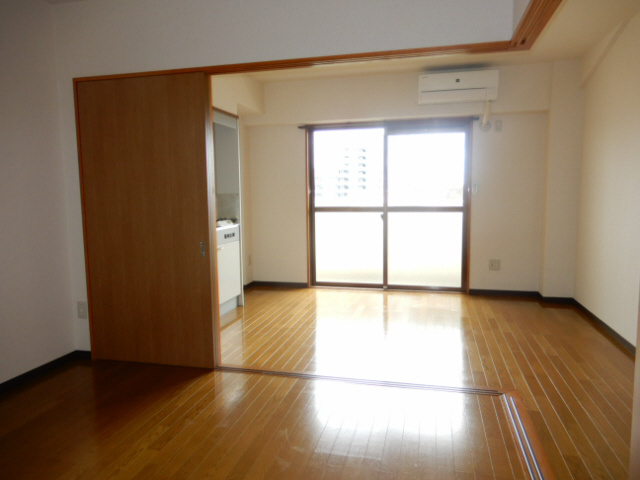 エランドールの居間・リビング