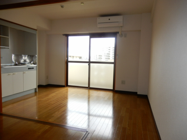 エランドールの居間・リビング