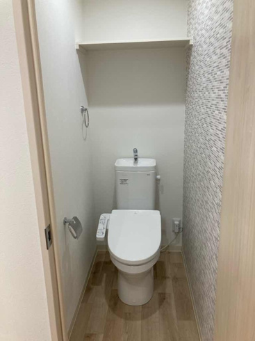 ウォシュレット付きのトイレです♪