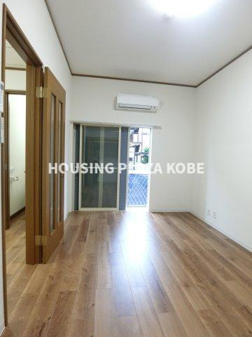 佐川ハイツの内装|エアコン一台付き