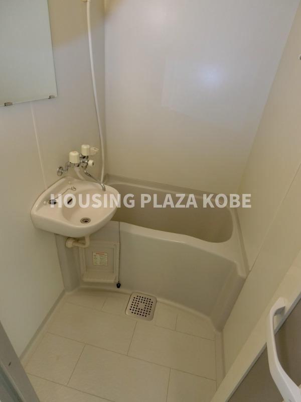 コウジィコート枝吉の浴室