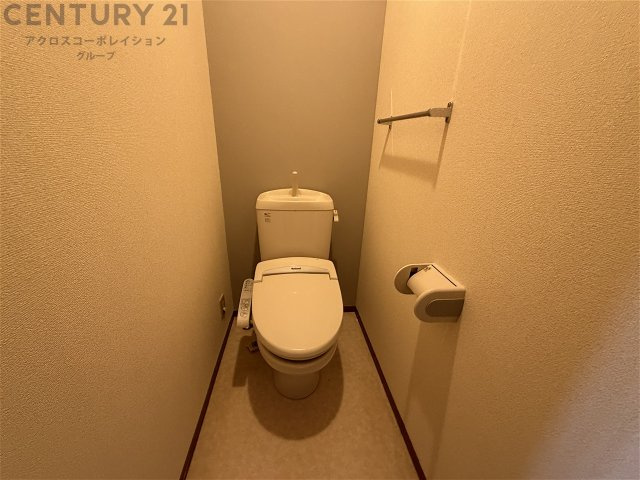 清潔感のあるトイレです