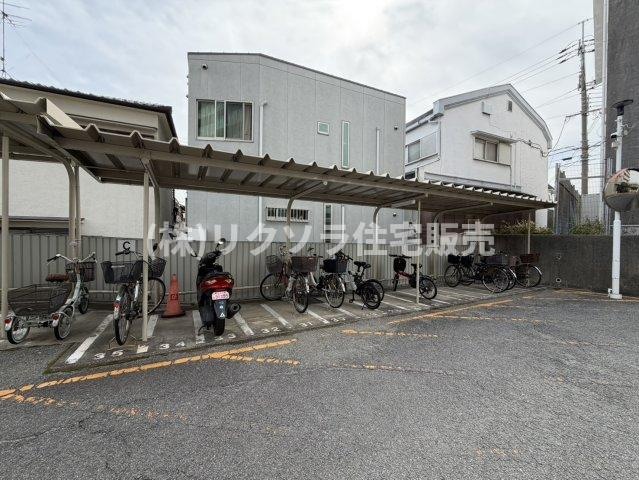 ルネ枚方の駐輪場|■物件内覧・資金計画相談・住宅ローン相談、リフォーム相談、お問合せ受付中■
※当日・翌日のご内覧、ご相談はお電話でのお問合せがスムーズです！