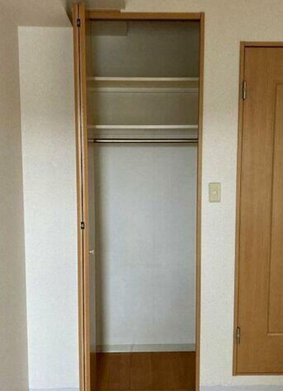 クレセント戸山（ＣＲＥＳＣＥＮＴ　Ｔｏｙａｍａ）の収納|クローゼット☆