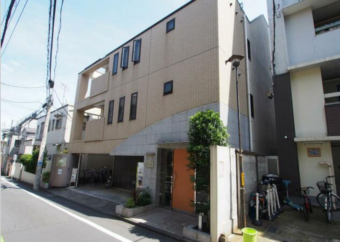 クレセント戸山（ＣＲＥＳＣＥＮＴ　Ｔｏｙａｍａ）のエントランス