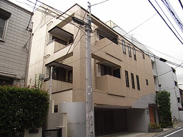 クレセント戸山（ＣＲＥＳＣＥＮＴ　Ｔｏｙａｍａ）の外観