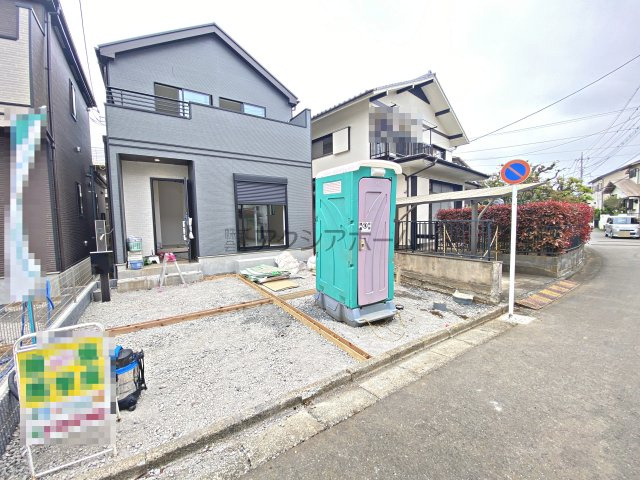 所沢市中新井4丁目・全2棟　新築一戸建　B号棟　～南道路～