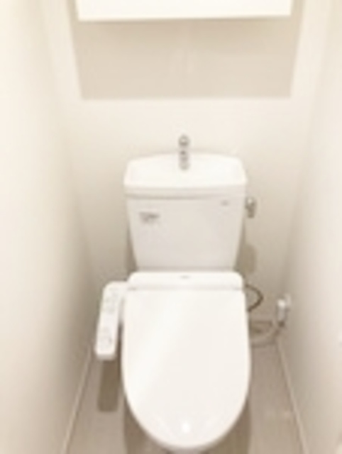 リブリ・アルファのトイレ|温水洗浄便座付☆