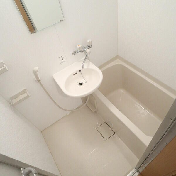 グランシャレー千束の浴室