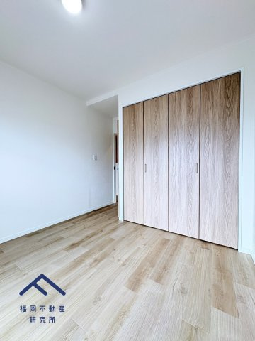 エメラルドマンションリバーサイド貝塚の洋室