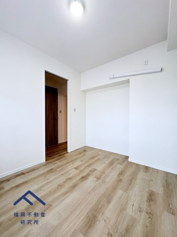 エメラルドマンションリバーサイド貝塚の洋室