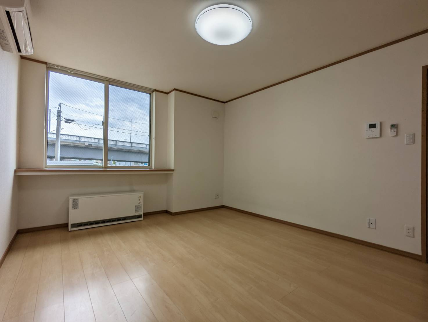 プリマベーラの居間・リビング