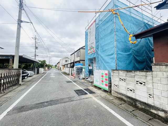 新築　高崎市石原町1期　LIGNAGE　１号棟の前面道路含む現地写真|現地写真　北側接道幅員約6ｍ