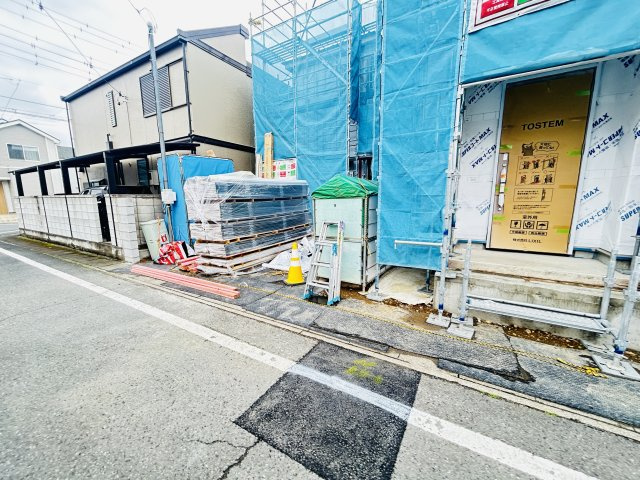 新築　高崎市石原町1期　LIGNAGE　１号棟の駐車場|現地写真　駐車スペースは並列2台分可能です！
