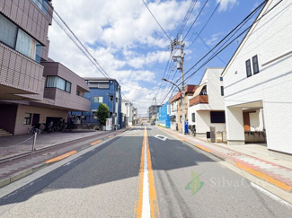 【前面道路含む現地写真】 | 大田区東雪谷1丁目 | 明るく開放的な高台立地。すっきりとした街並みで日々、快適にお住まいいただけます。