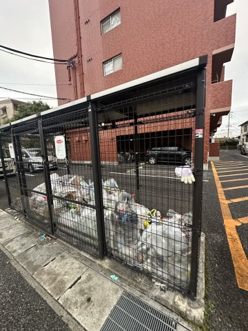 リエス豊田浄水の駐車場