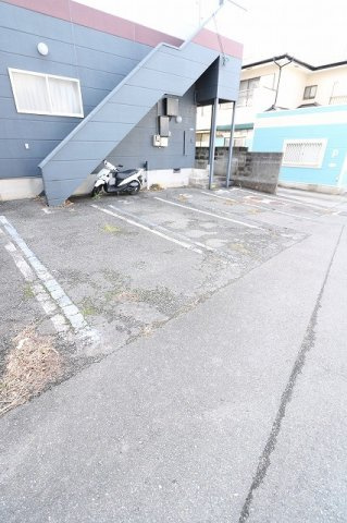 ソレイユ水城の駐車場