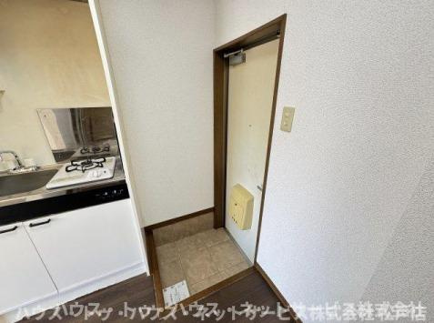 ブルージュ千駄堀の玄関