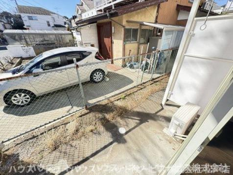 ブルージュ千駄堀の庭