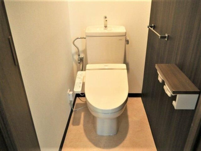【トイレ】 | アーバンパレス | ゆったりとした空間のトイレです