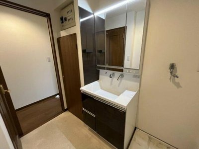 【洗面所】 | アーバンパレス | スペースが確保できる洗面所です