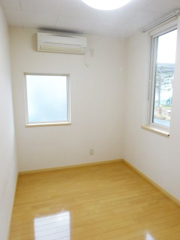 エルム医大前 A棟の洋室