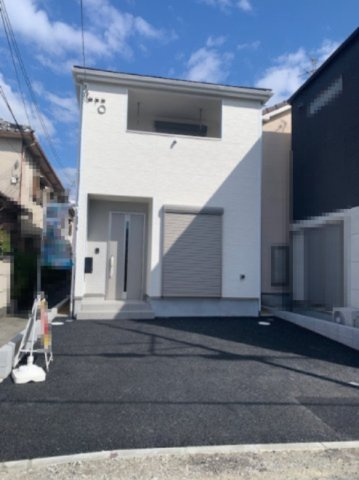 【外観】 | Cradle garden松原市北新町第8 | 近鉄南大阪線「布忍」駅まで徒歩3分！スーパーやドラッグストアなどが徒歩圏内で毎日の暮らしが快適。小学校も近く、子育て世帯にも安心のエリアです。