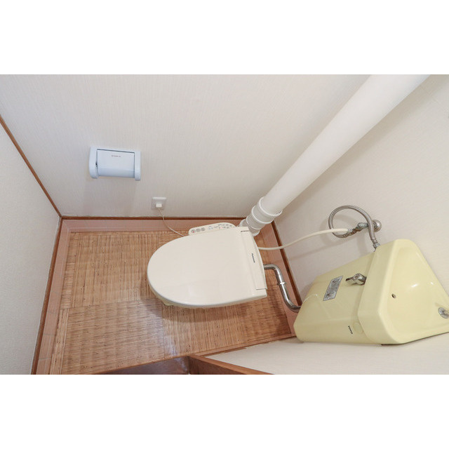 大石リバーサイドビル【キャッシュバック対象物件】のトイレ|ゆったりとした空間のトイレです