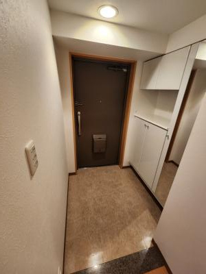 パデシオン六角堀川東の玄関