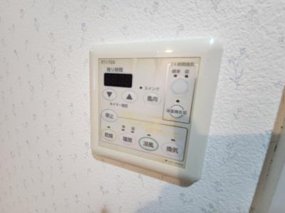 パデシオン六角堀川東の浴室|浴室乾燥機能付