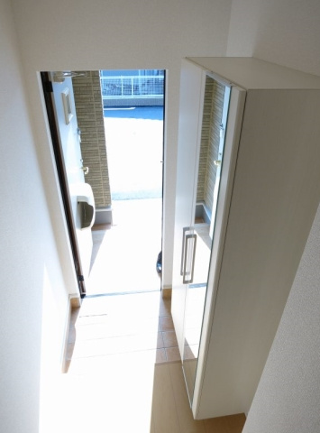 フリシュ・MⅡの玄関