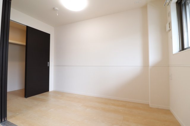 イソラーナの洋室