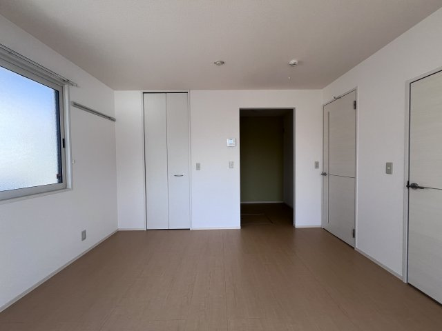 エストドミールの玄関