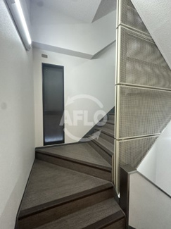 【その他】 | 難波御堂筋ウエスト | 難波御堂筋ウエスト　共用階段