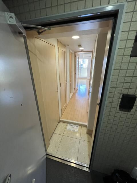 グレース早稲田の玄関