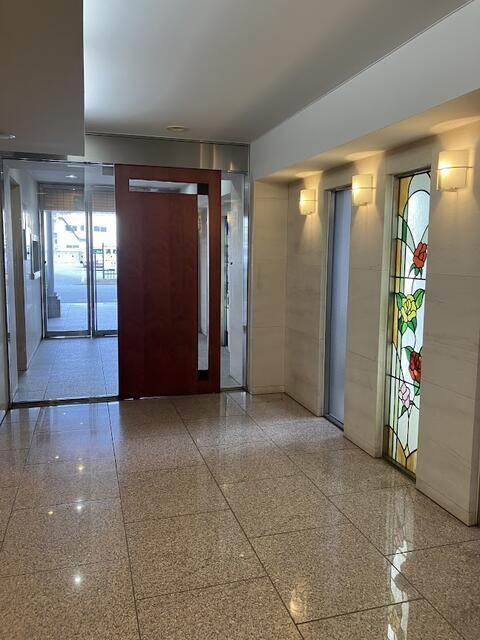 グレース早稲田のエントランス